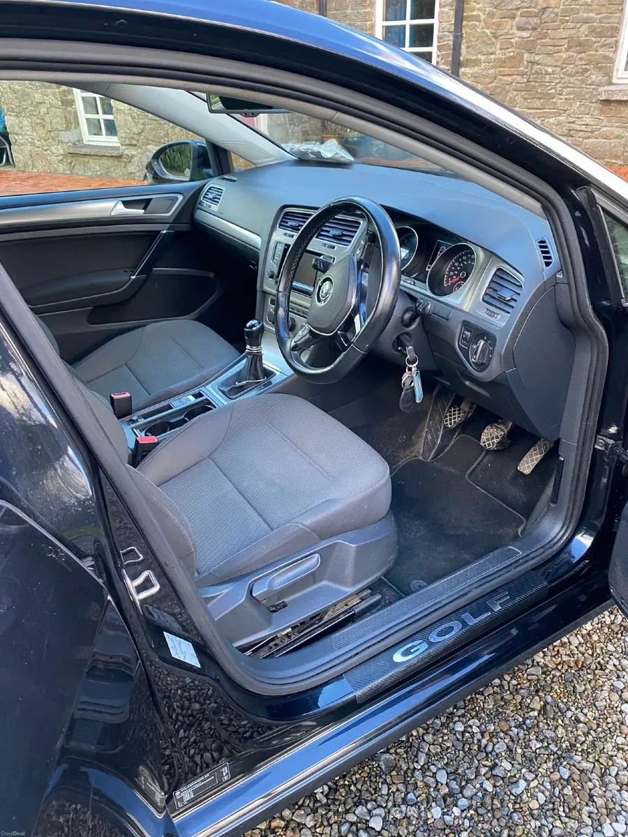 Volkswagen Golf 2014 2.0L TDI - Image 2