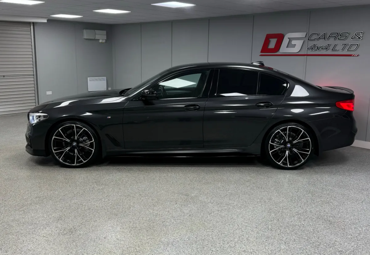2017 BMW 520D M Sport Automatic X Drive - Image 4