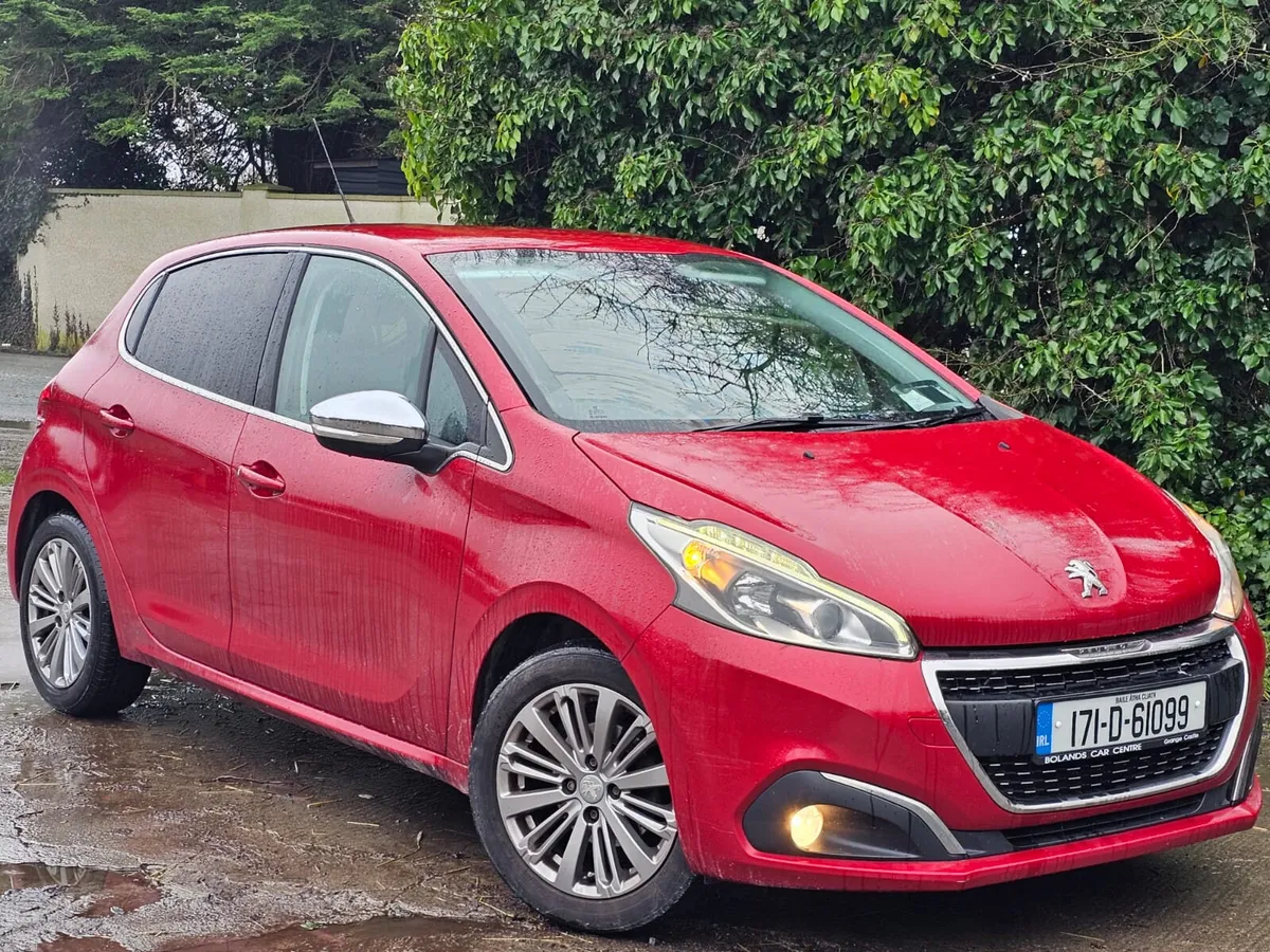 Peugeot 208 2017 automatic petrol ⛽️€7990 - Image 1