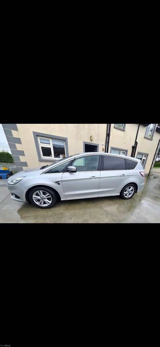 7 seater FORD SMAX - Image 2