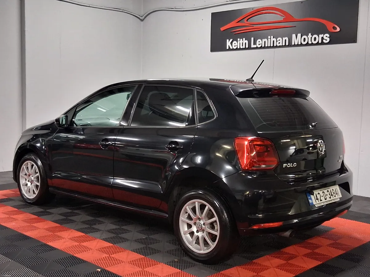 2014 Volkswagen Polo **AUTOMATIC** - Image 3