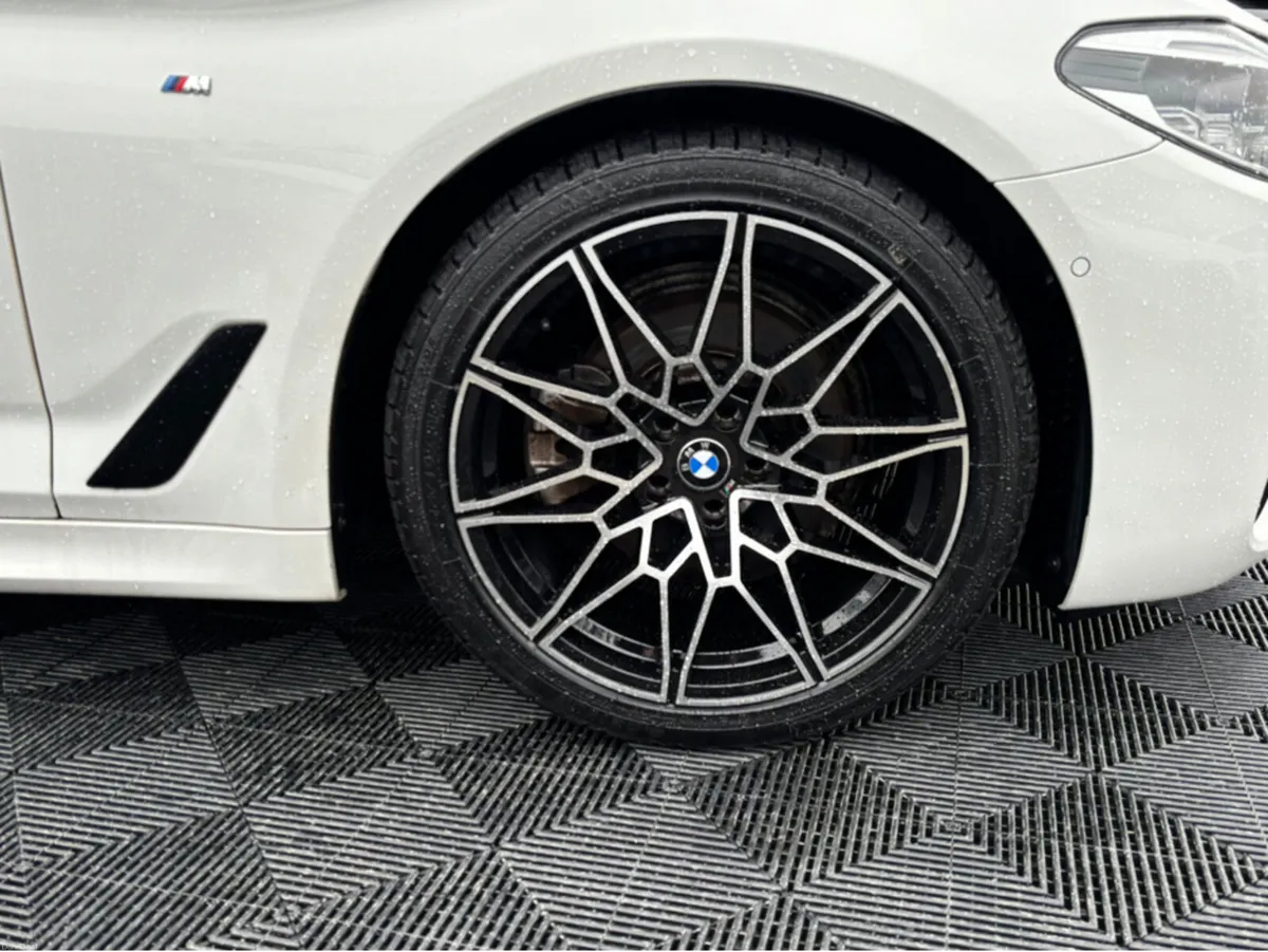 BMW 5-Series BMW 523d M-SPORT fully loaded with sp - Image 3