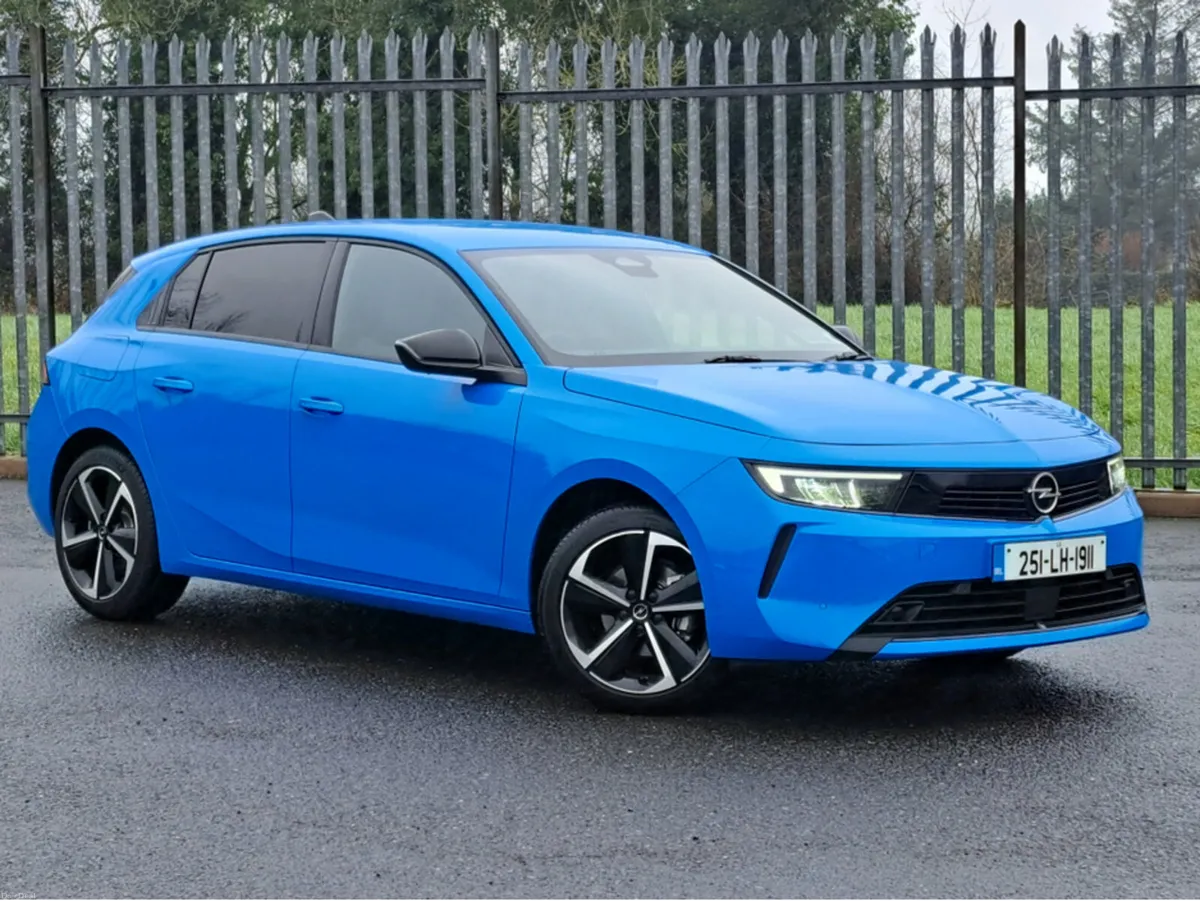 Opel Astra ELEGANCE 1.2TURBO 110BHP **REVERSING CA - Image 1