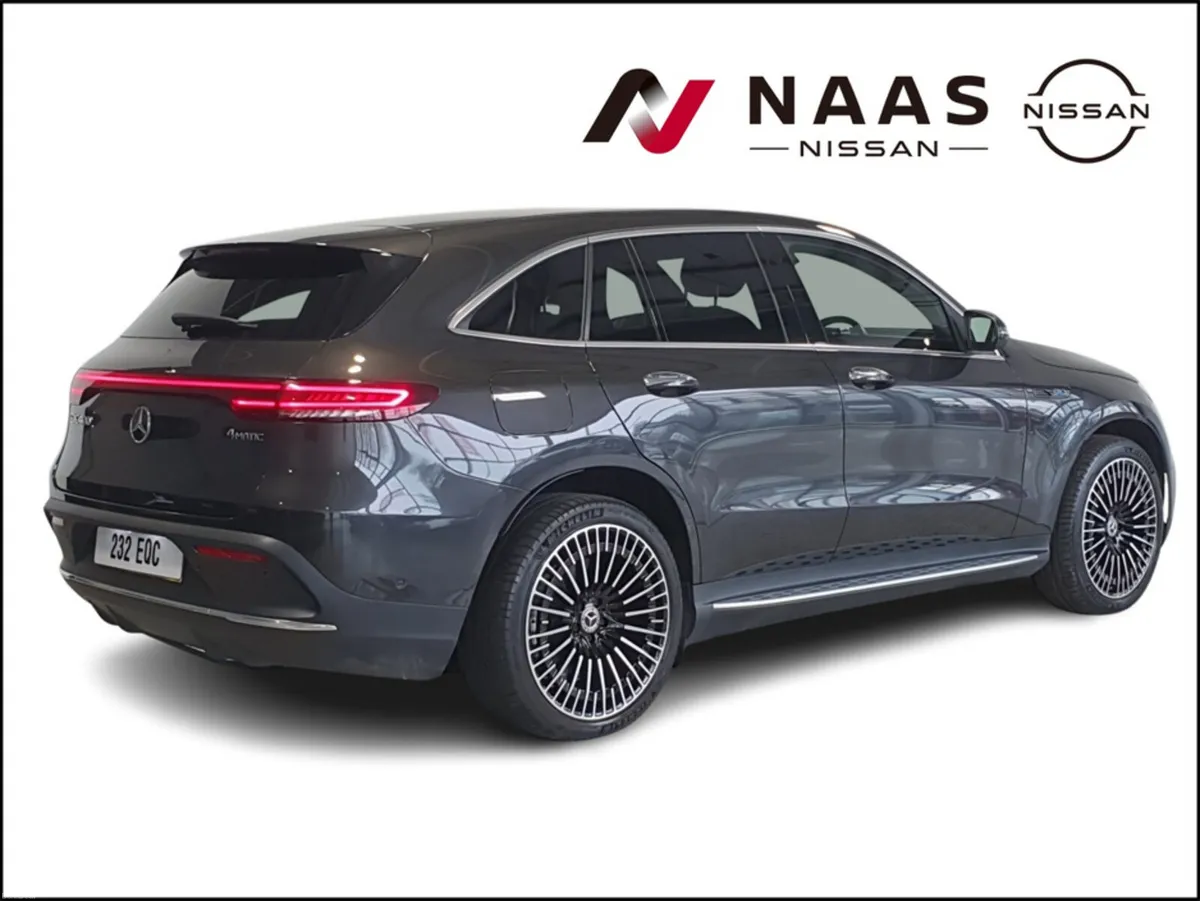 Mercedes-Benz EQC 400 AMG LINE PREMIUM 4MATIC - Image 4