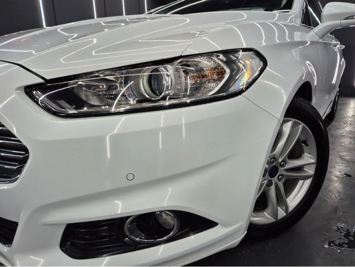 Ford Mondeo TITANIUM 1.5 TD 120PS 6SPEED 4DR - Image 4