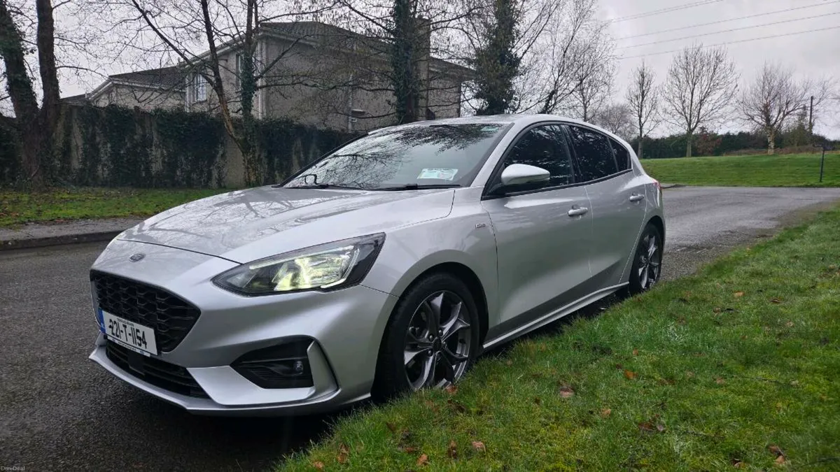 Ford Focus STline 221 - Image 2
