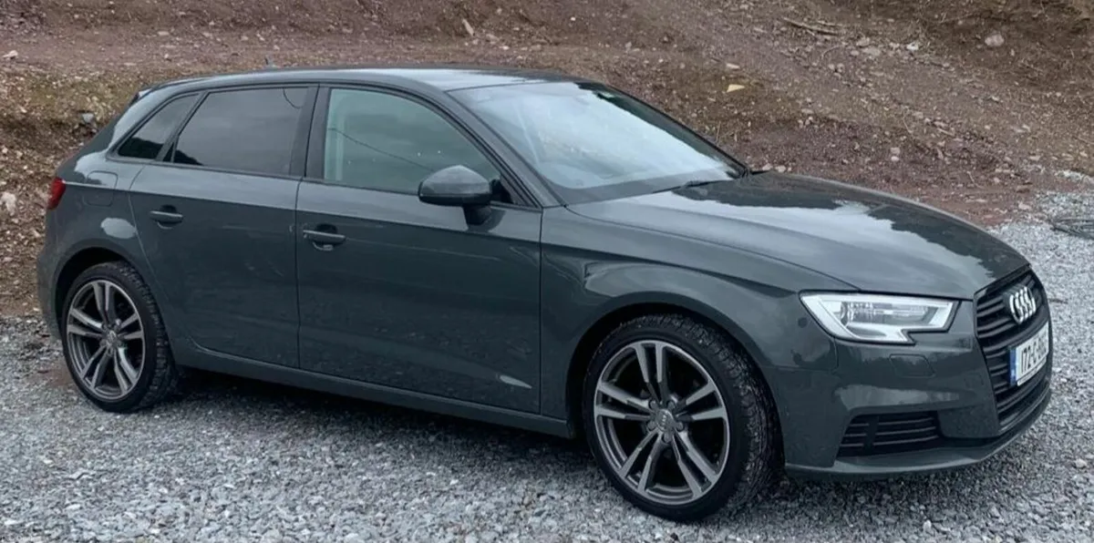 Audi A3 2017 - Image 2
