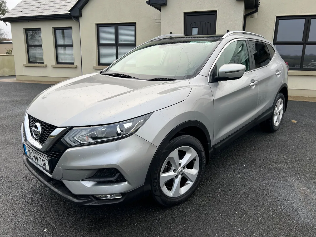 2018 (182)Nissan Qashqai SV 1.2 Petrol Auto - Image 2