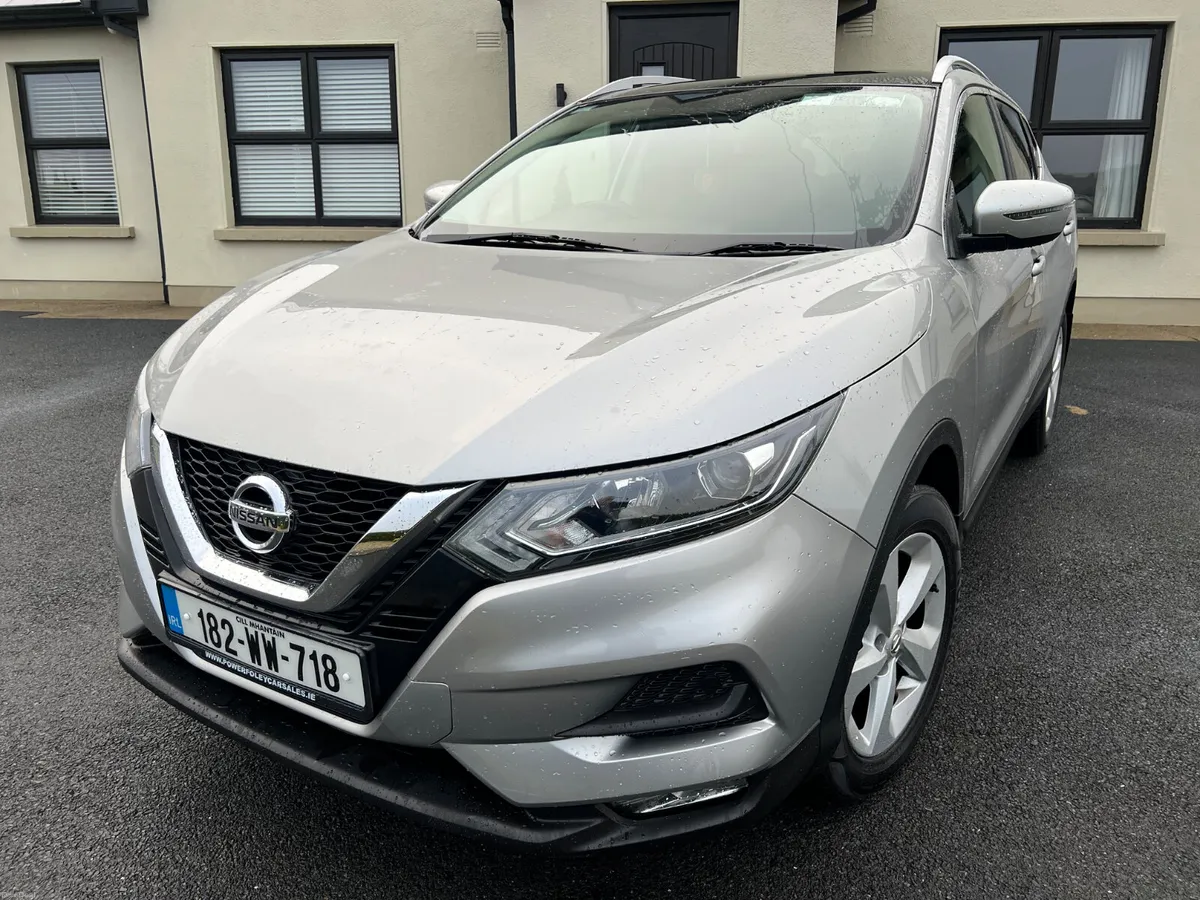 2018 (182)Nissan Qashqai SV 1.2 Petrol Auto - Image 1