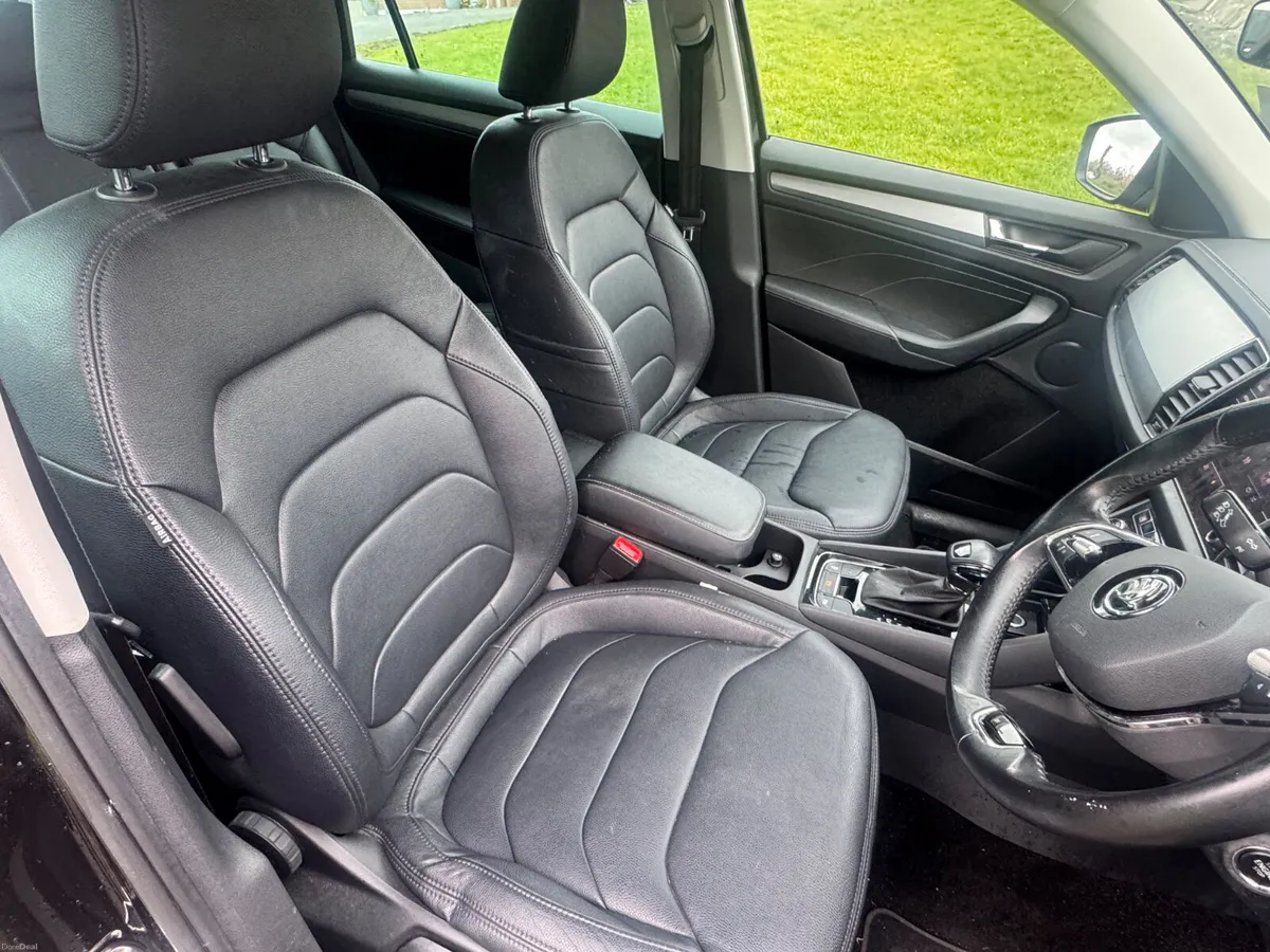Skoda Kodiaq 2022 7 seats DSG leather - Image 3