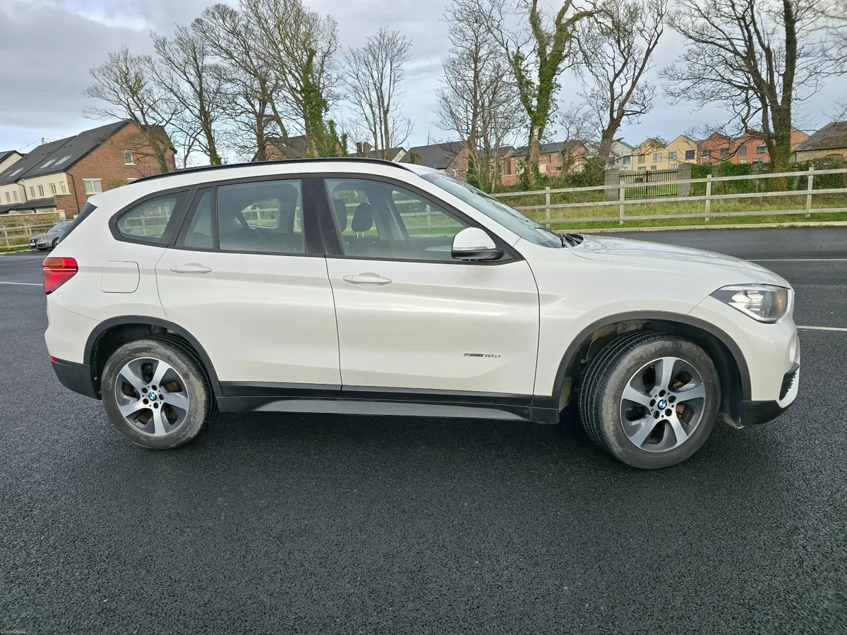 BMW X1 SDrive18D 2018 - Only 24,000 KM - Image 2
