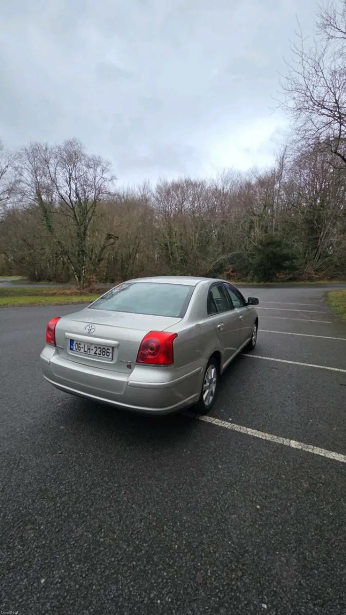 Toyota Avensis - Image 2