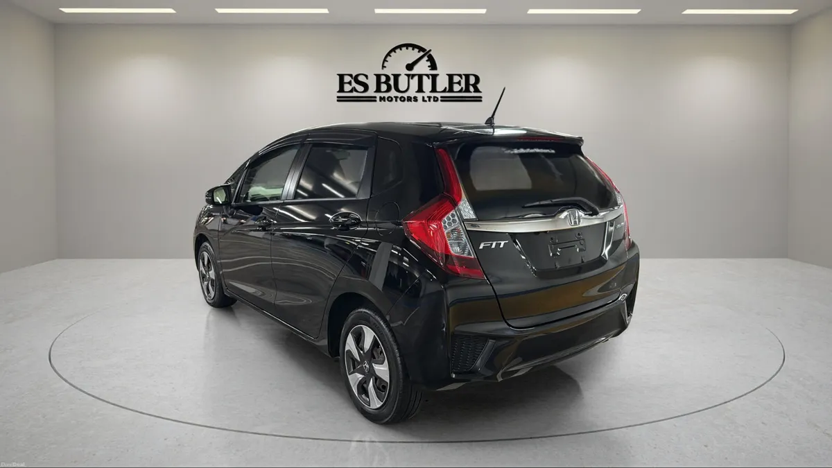 2017 Honda Fit 1.5L PETROL HYBRID 1YR WARRANTY - Image 3