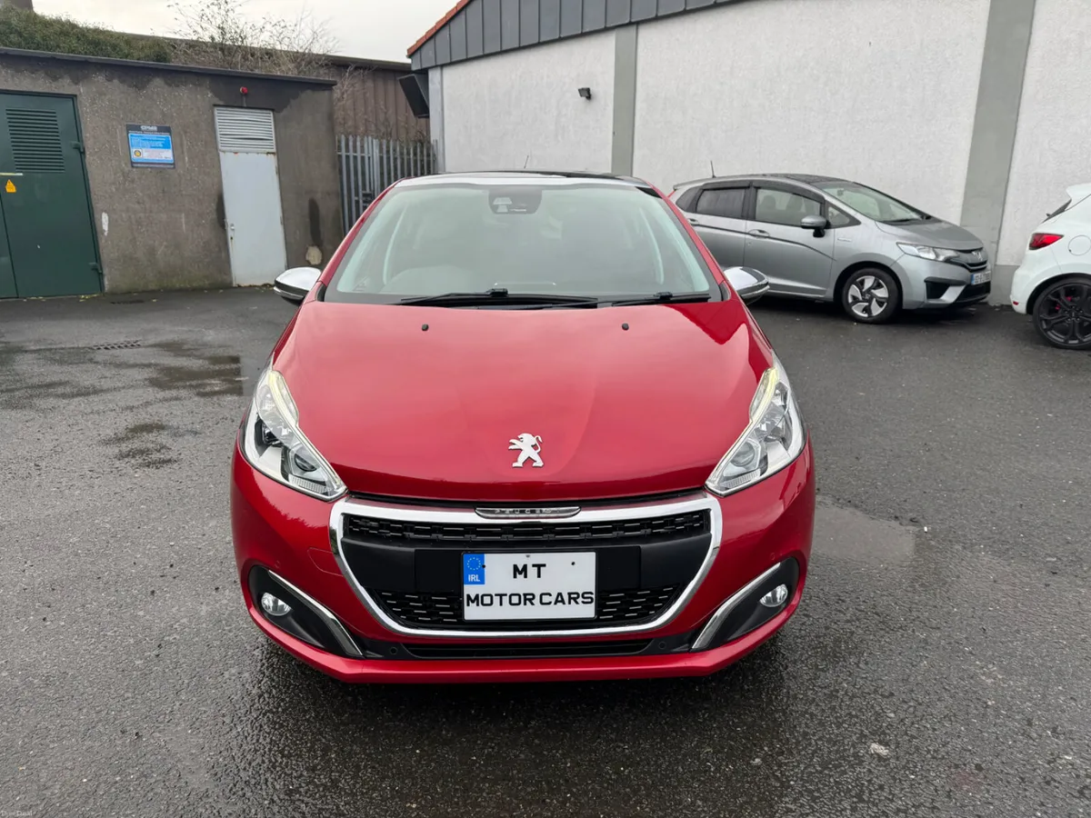 Peugeot 208 Automatic 1.2 Petrol - Image 3