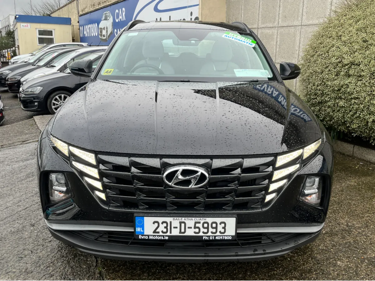 Hyundai Tucson EXECUTIVE 1.6 PETROL PLUG IN HYBRID - Image 2
