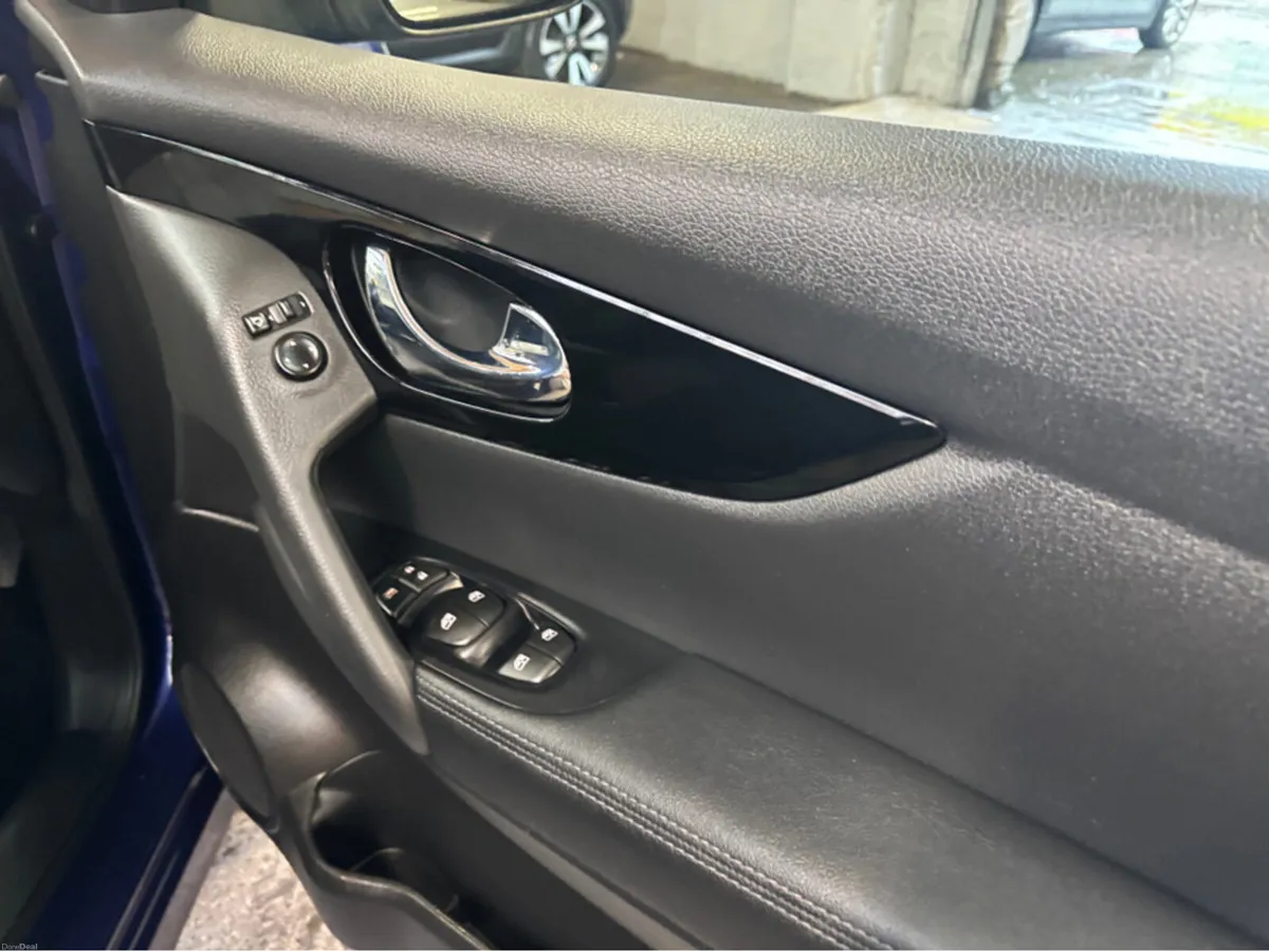 Nissan Qashqai 1.3 PET SV MY20 4DR - Image 4