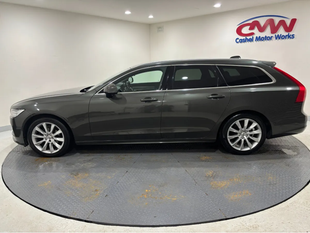 Volvo V90 2.0 D4 MOMENTUM PLUS  AUTO 190BHP**FULL - Image 4