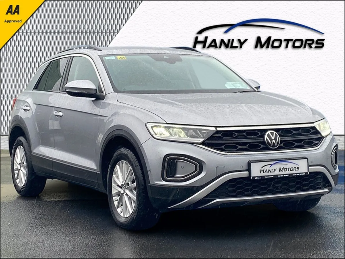 Volkswagen T-Roc LIFE 2.0 TDI MANUAL 6SPEED FWD 11 - Image 1