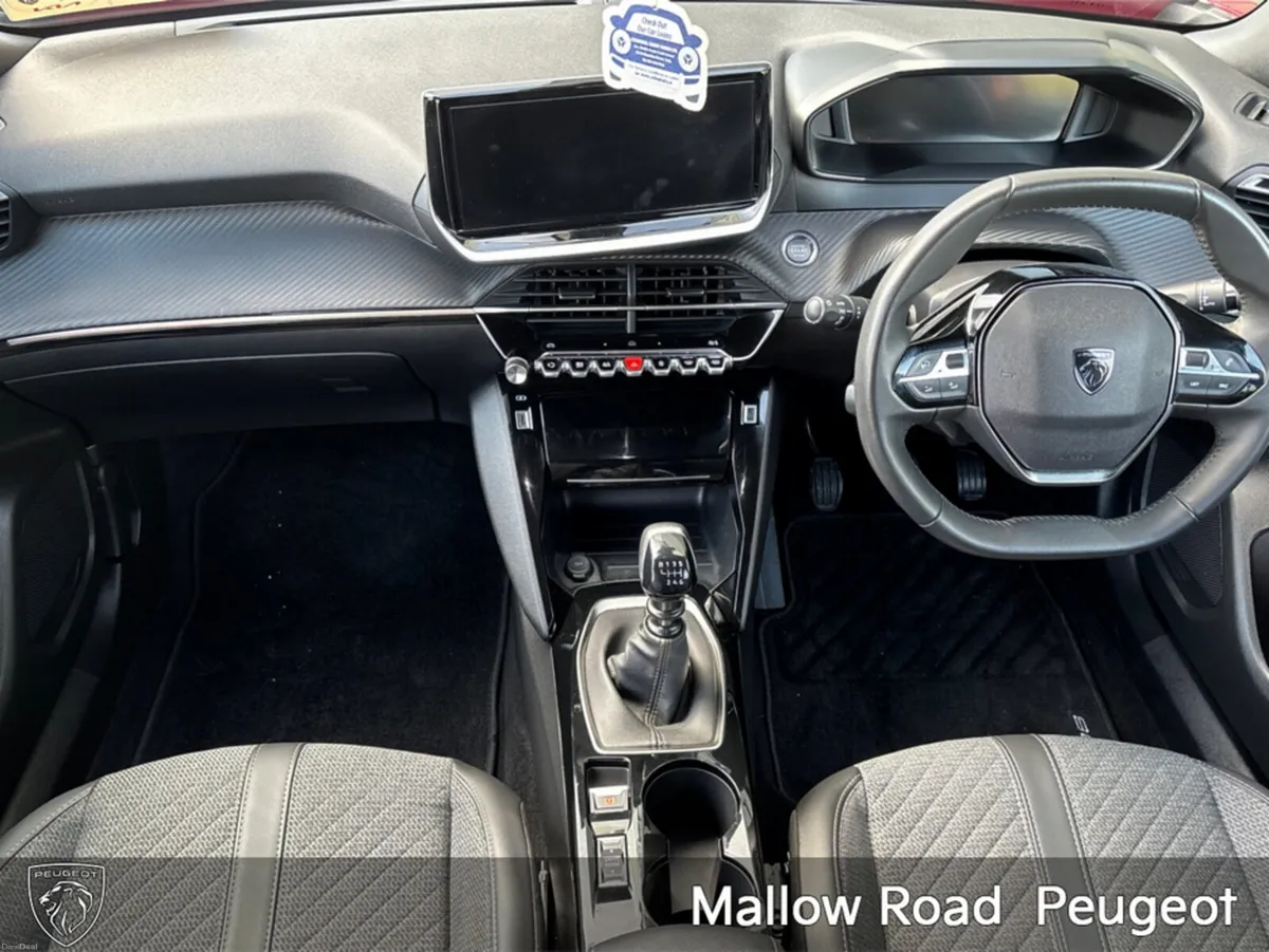 Peugeot 2008 ALLURE 1.2 PURETECH MY23 - Image 4