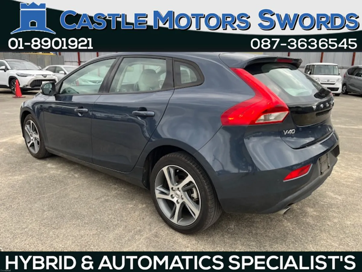 Volvo V40 COMING SOON // 2.0 AUTOMATIC  // FINANCE - Image 2