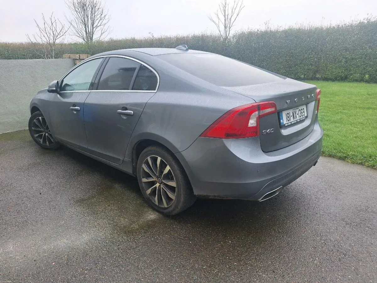 Volvo S60 - Image 2