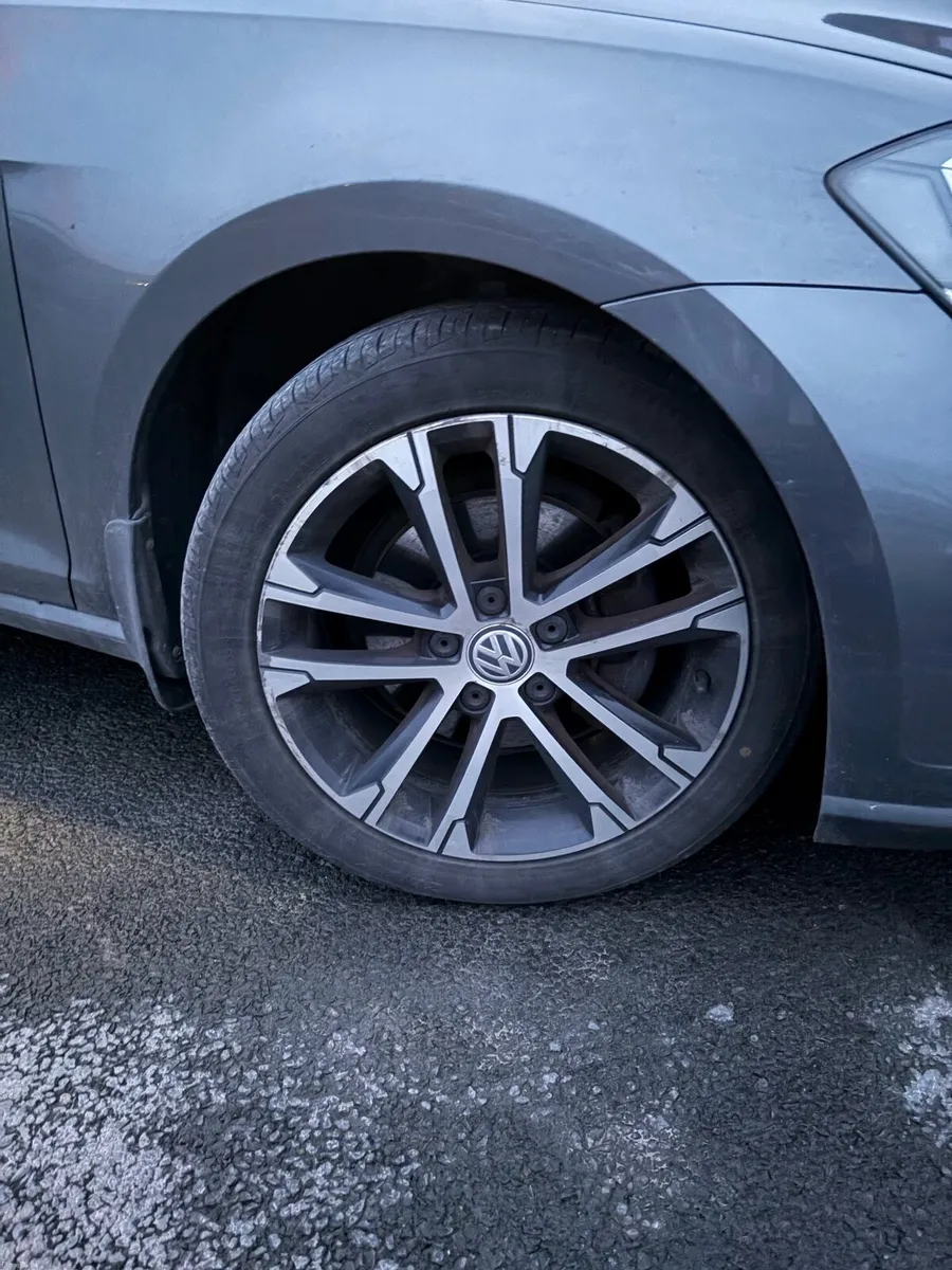 Volkswagen Golf 1.6L Diesel 182 - Image 3