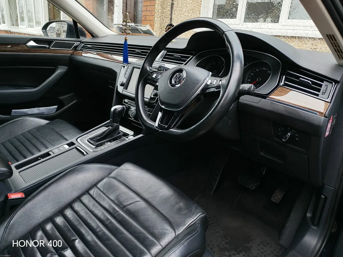 Volkswagen Passat 2015 - Image 4