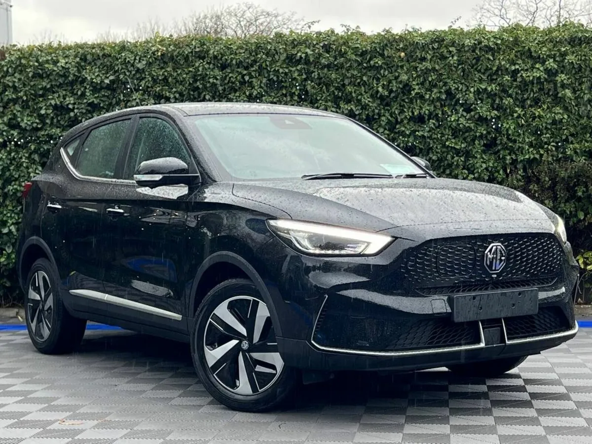 MG ZS EV // LOW MILEAGE // APPLE CARPLAY/ANDROID A - Image 1