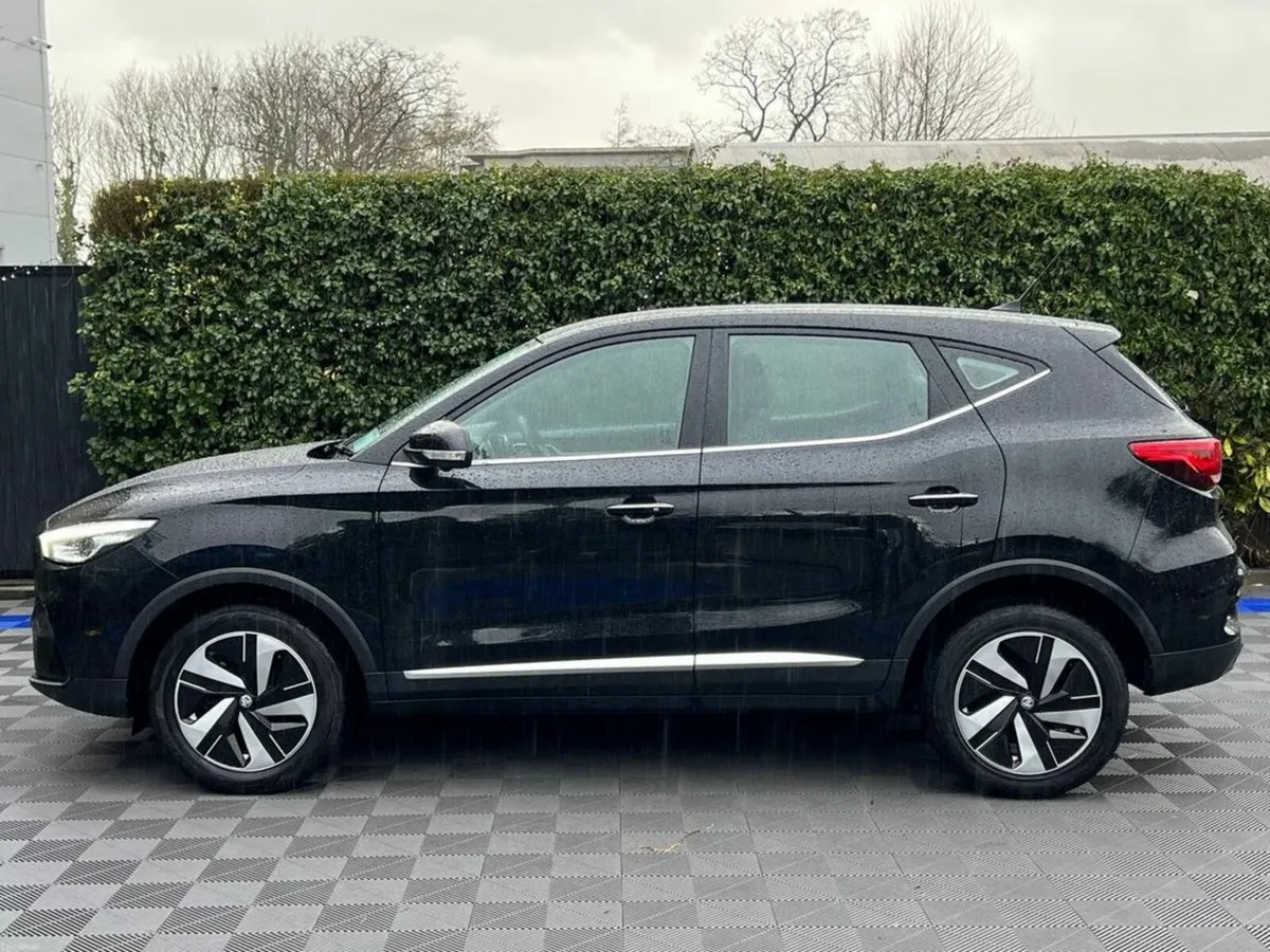 MG ZS EV // LOW MILEAGE // APPLE CARPLAY/ANDROID A - Image 3
