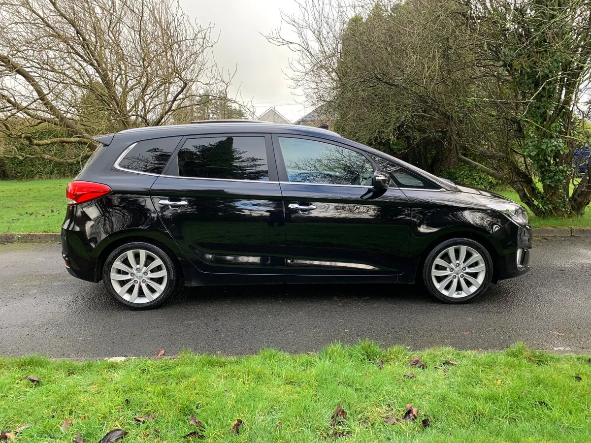 Kia Carens 2017 Diesel 7 Seater - Image 1