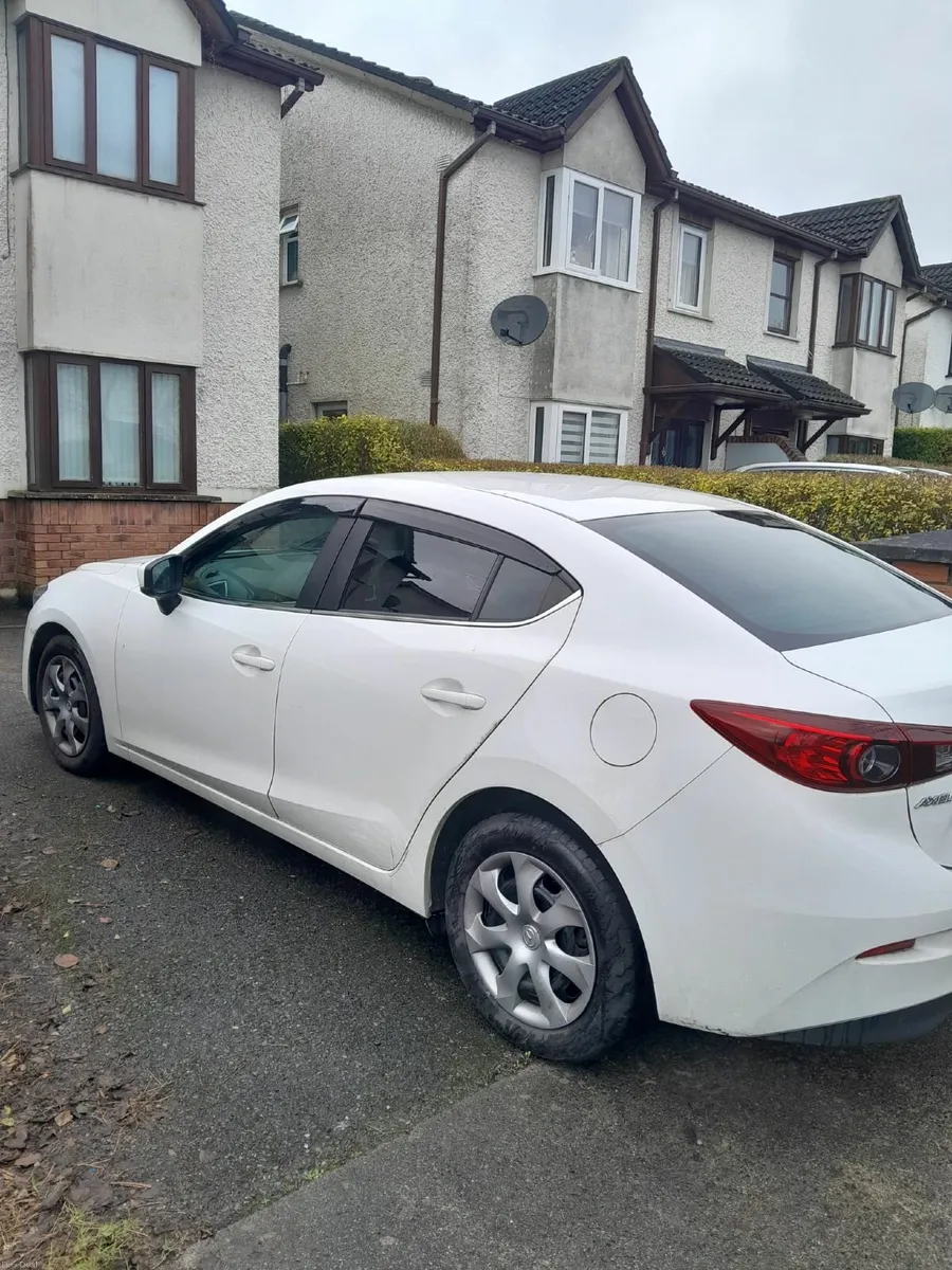 Mazda Mazda3 2017 - Image 4