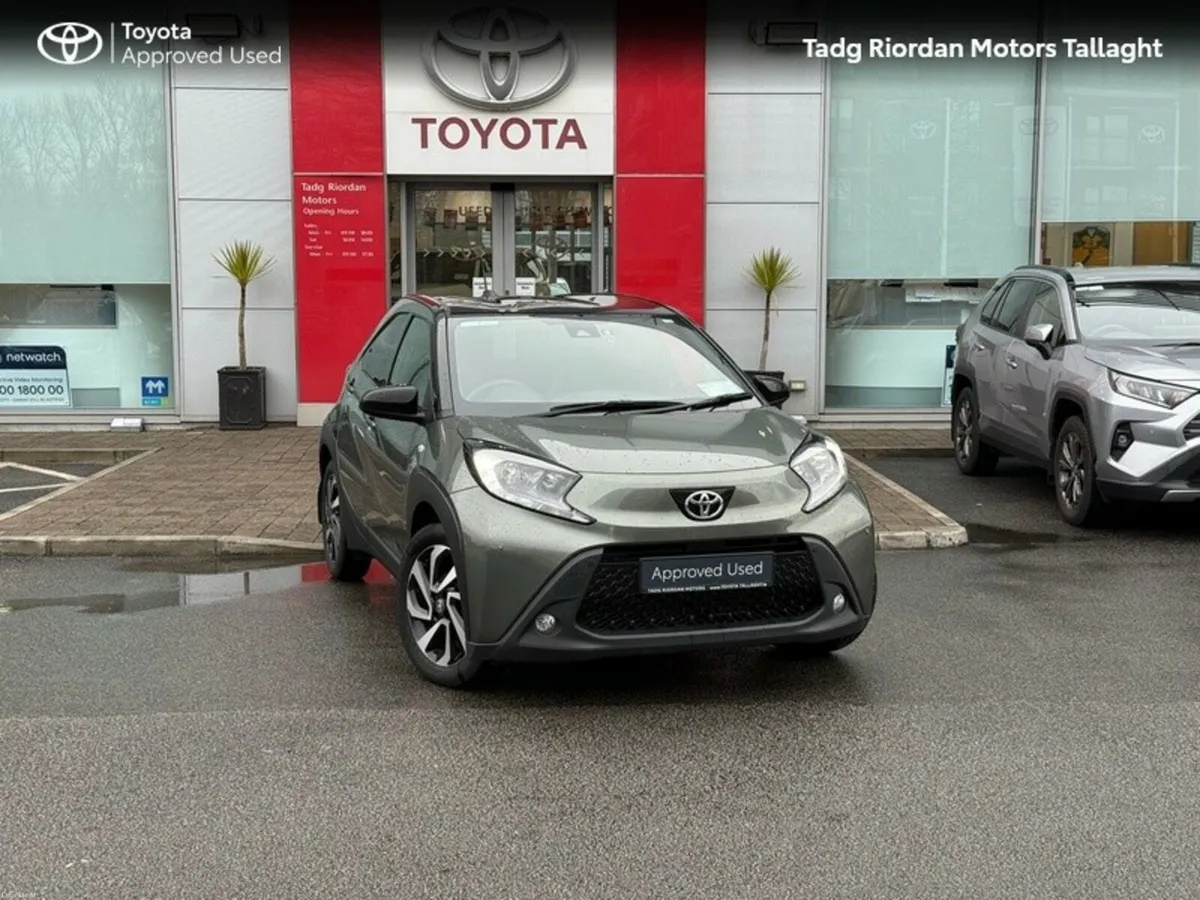 Toyota Aygo X 1.0 DESIGN *** LOW MILEAGE *** AUTOM - Image 1