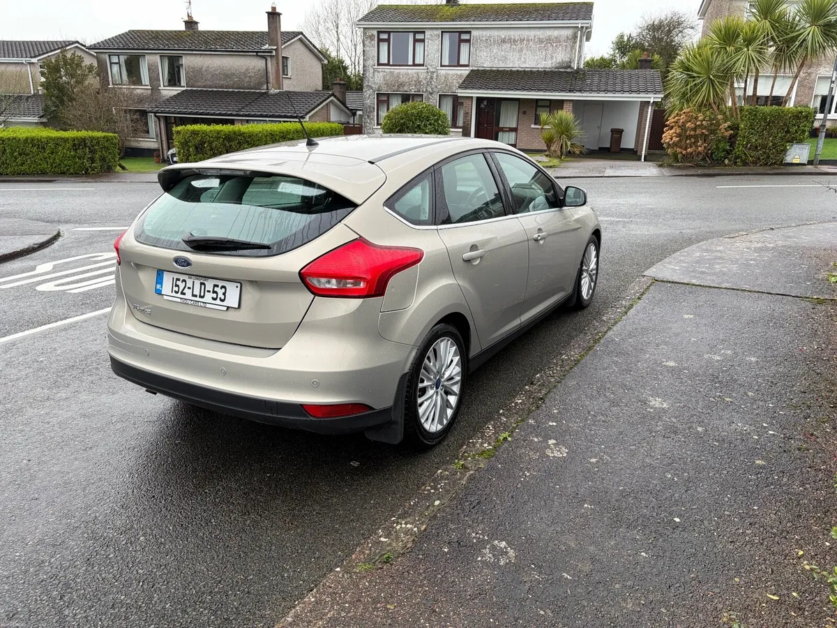Ford Focus 1.6 Diesel Zetec Hatchback - Image 2
