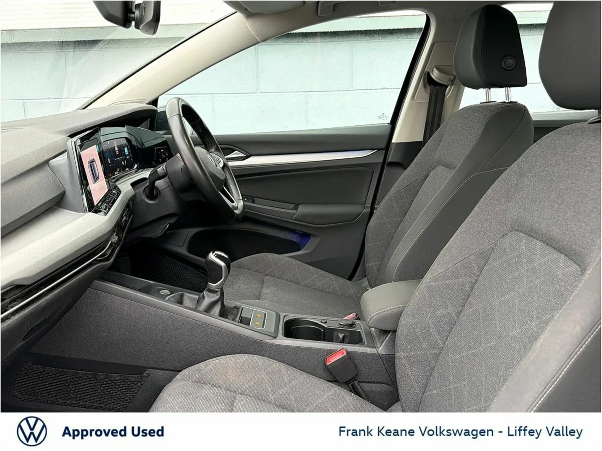 Volkswagen Golf LIFE 1.0 TSI 110HP  *GRENADILA BLA - Image 4