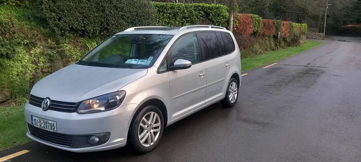 Volkswagen Touran 2015 - Image 1