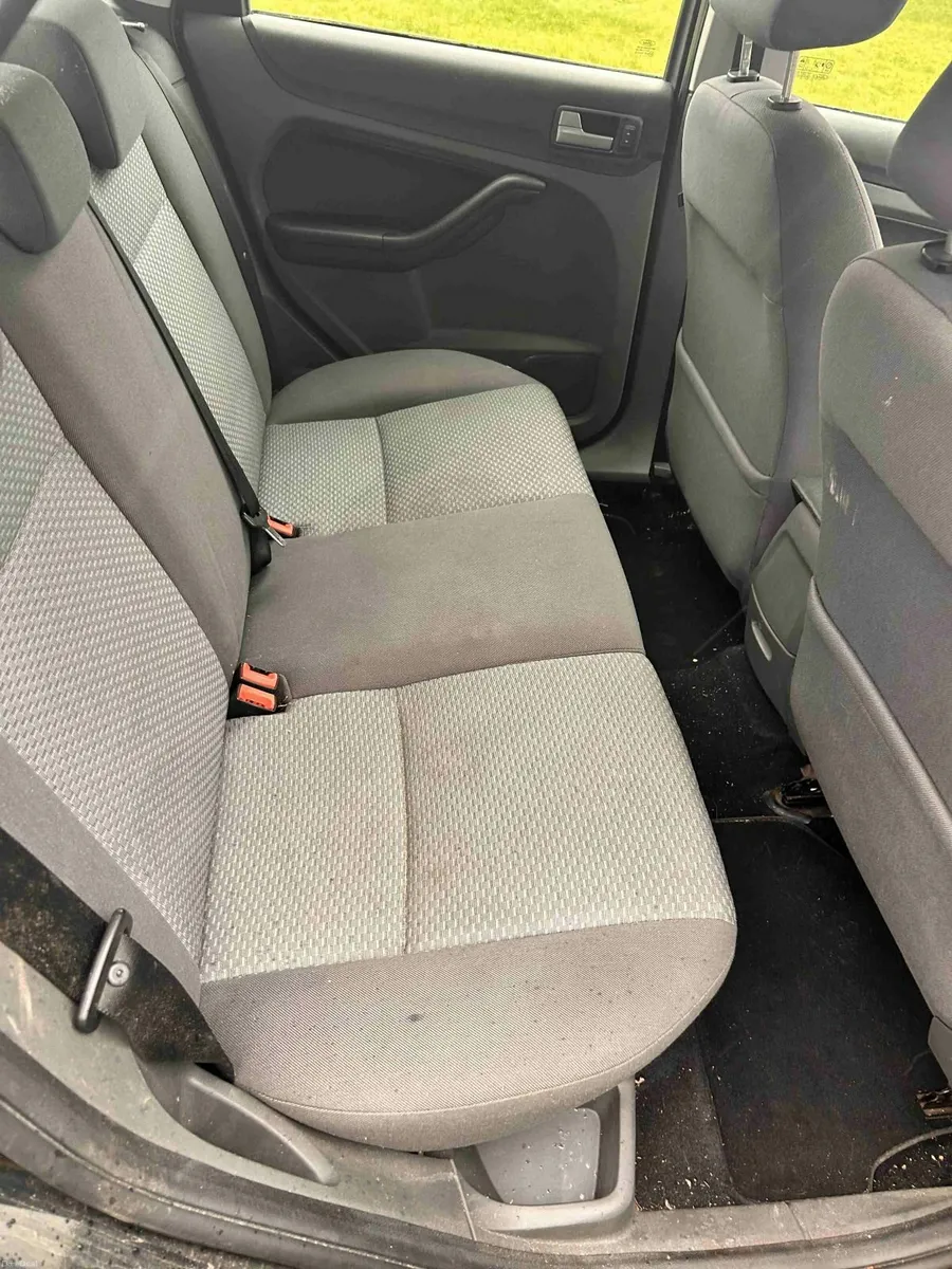 Ford Focus 2007 - Image 2