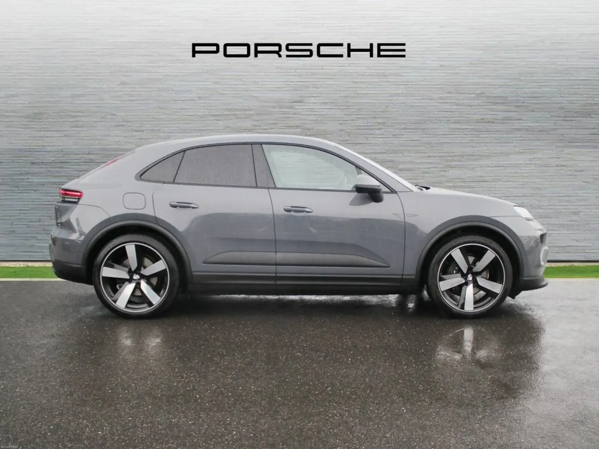 Porsche Macan Electric - Image 4