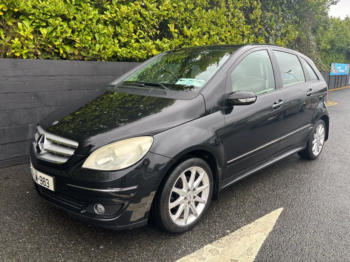 MERCEDES B-CLASS *BRAND NEW NCT* PAN ROOM - Image 4