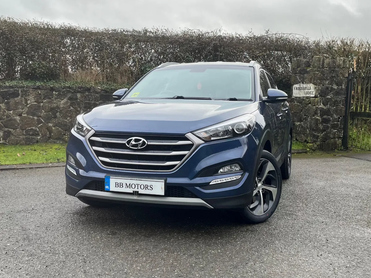 Hyundai Tucson 1.7 D Executive SE - Image 4