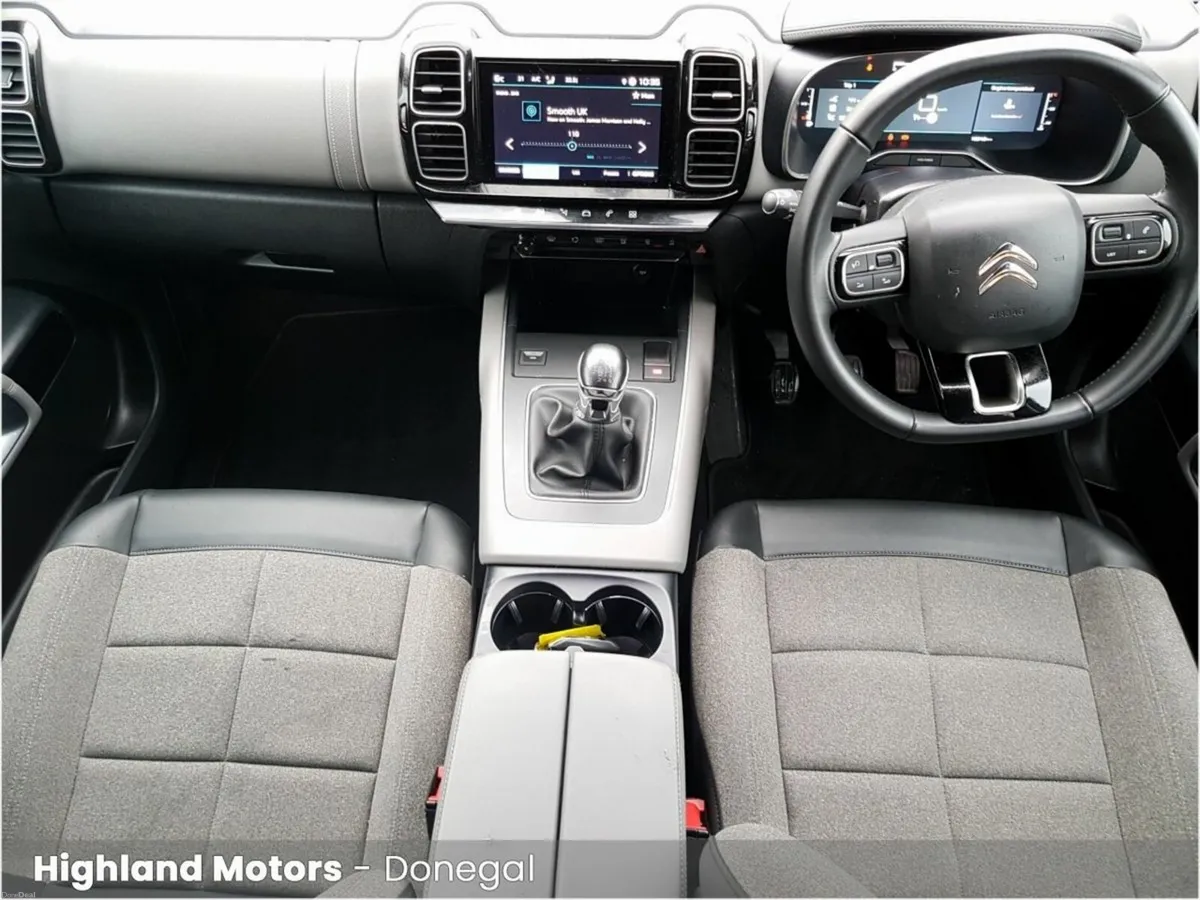 Citroen C5 Aircross FEEL Blue HDI 130 S&S 6MT - Image 2