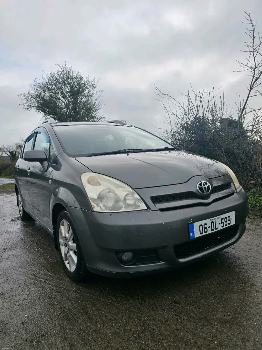 Toyota corolla verso - Image 1