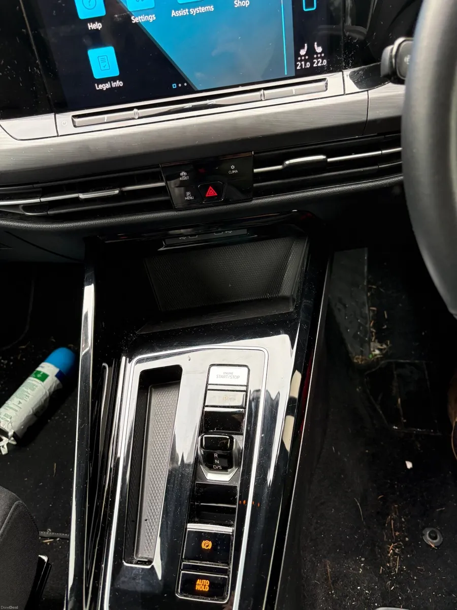 Volkswagen Golf 2023 - Image 6