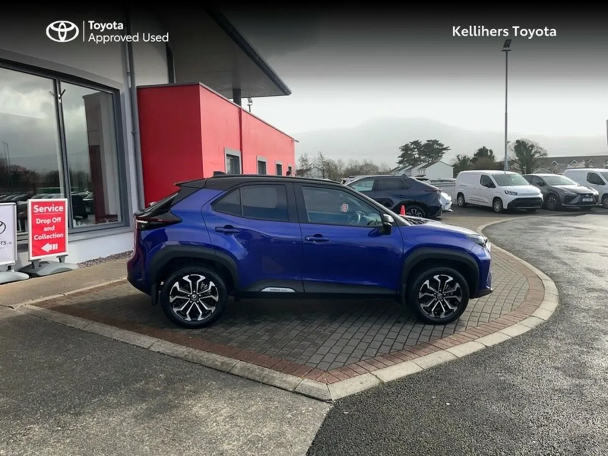 Toyota Yaris Cross YARIS CROSS LUNA SPORT BI - Image 3