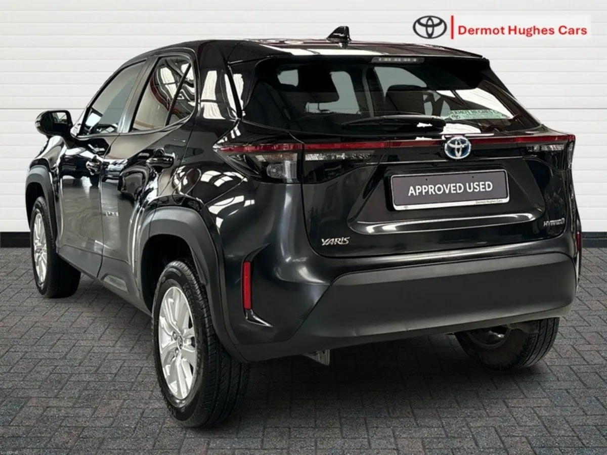 Toyota Yaris Cross LUNA 4DR AUTO - Image 2
