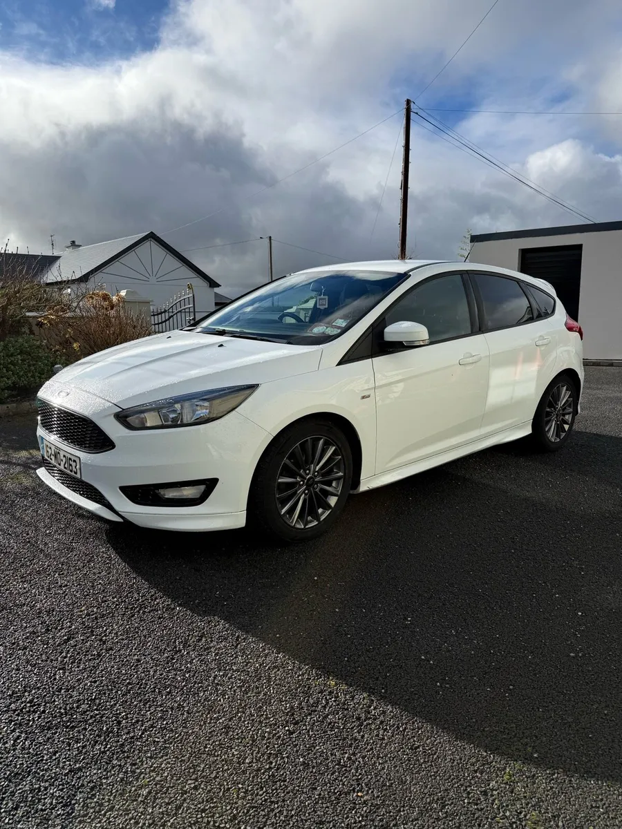 Ford Focus St-Line 2016 - Image 4