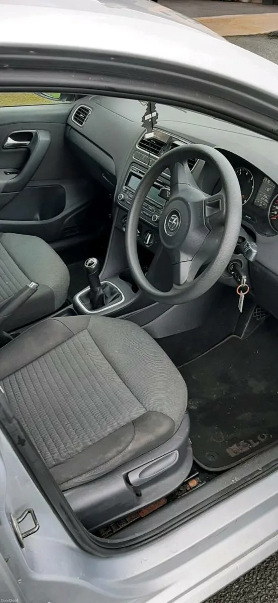 2011  Volkswagen polo 1.2 petrol - Image 3