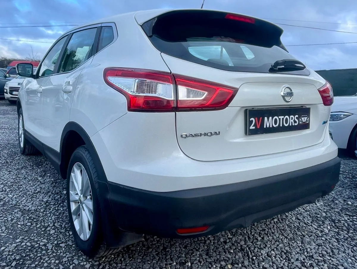 🔵 Nissan Qashqai 1.5DSL SV LOW KM - Image 6