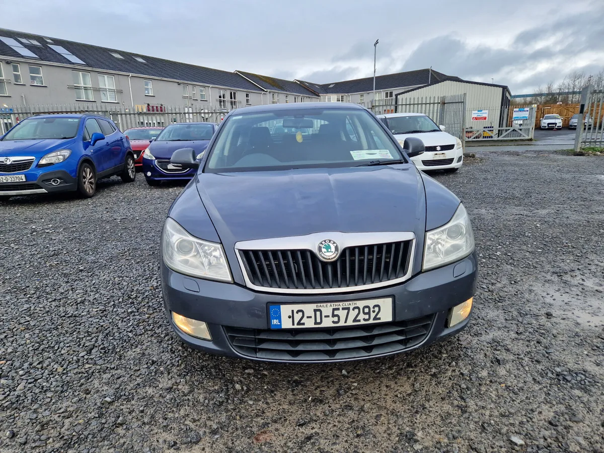 Skoda Octavia 2012 ** READ ADD **** AUTOMATIC - Image 2