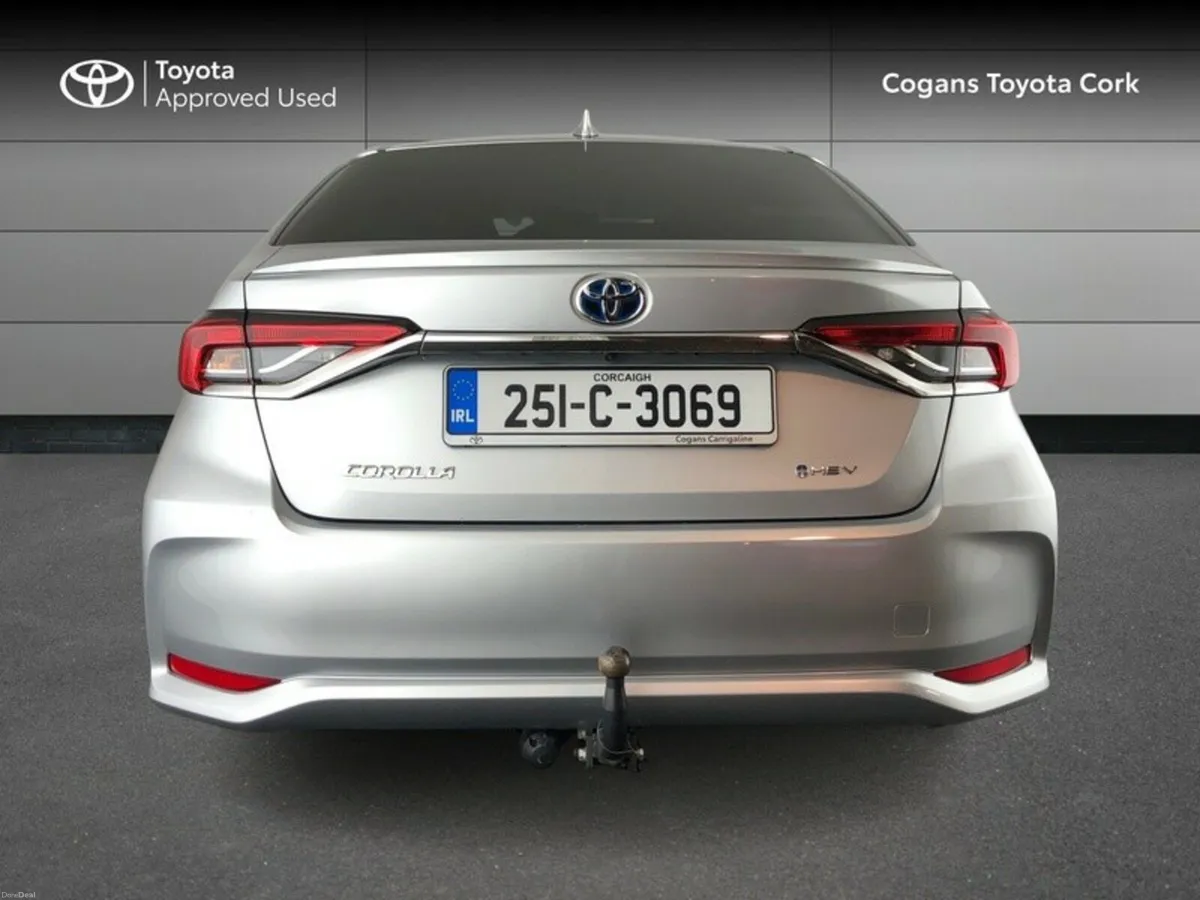 Toyota Corolla COROLLA SALOON LUNA SPORT - Image 4