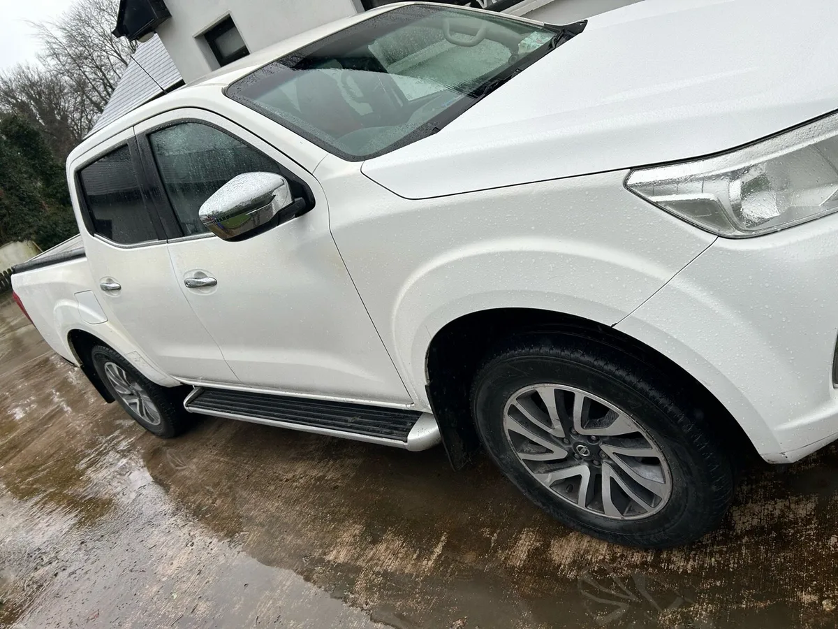 Nissan navara  NoVat - Image 3